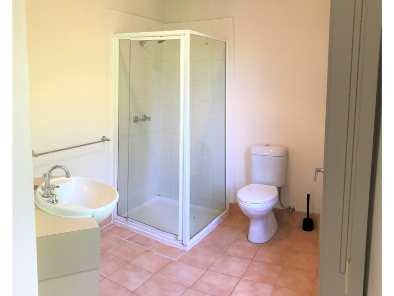 94 The Crescent, Kensington VIC 3031