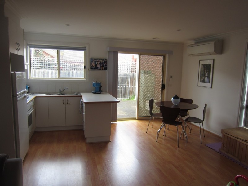 2/21 Main Street, Pascoe Vale VIC 3044