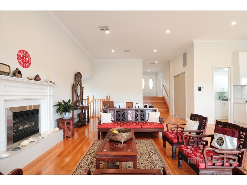 20 Riverbend Way, Sunshine North VIC 3020