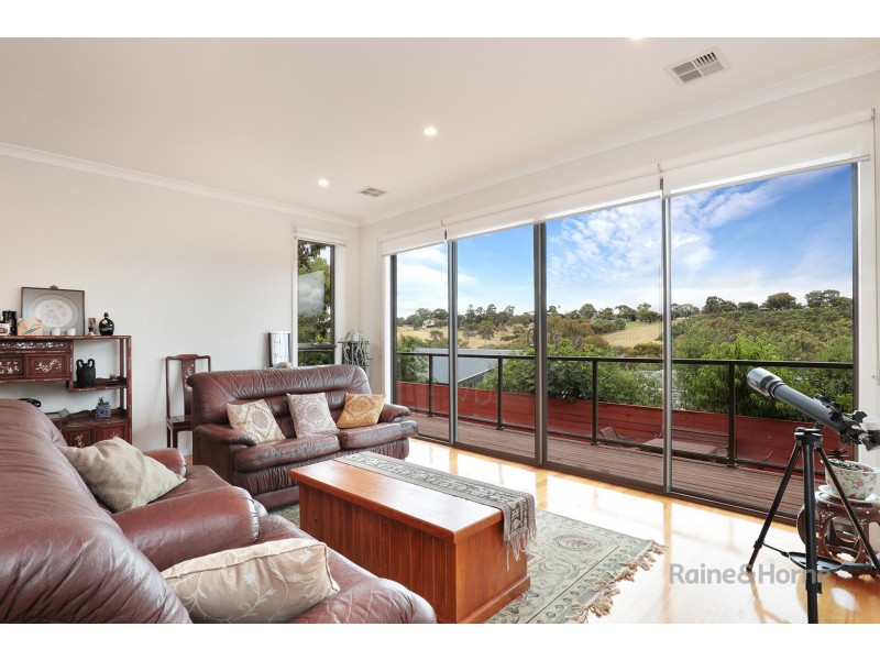 20 Riverbend Way, Sunshine North VIC 3020