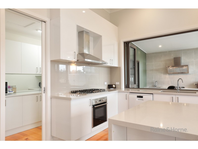 20 Riverbend Way, Sunshine North VIC 3020