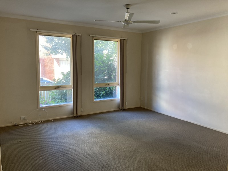 12 Halford Lane, Kensington VIC 3031