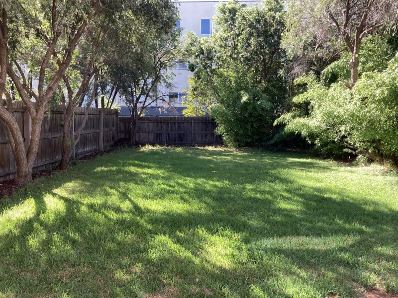 12 Halford Lane, Kensington VIC 3031