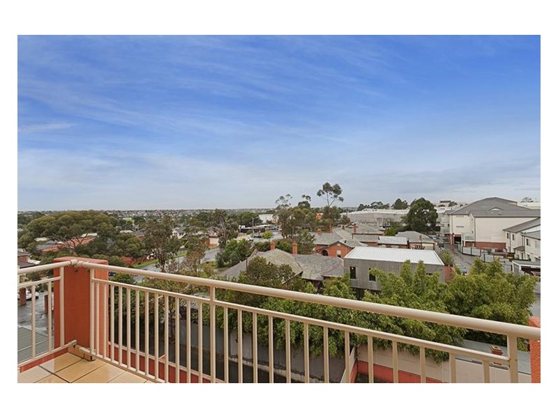 305/77 Village Way, Maribyrnong VIC 3032