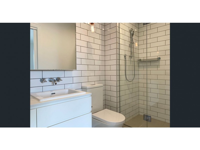206/525 Mount Alexander Road, Moonee Ponds VIC 3039