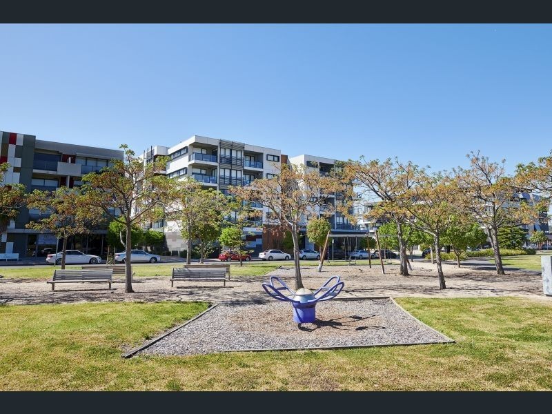 202/90 La Scala Avenue, Maribyrnong VIC 3032