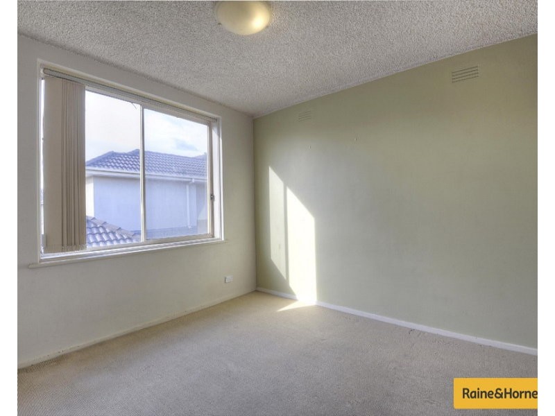 11/97-99 Raleigh Road, Maribyrnong VIC 3032