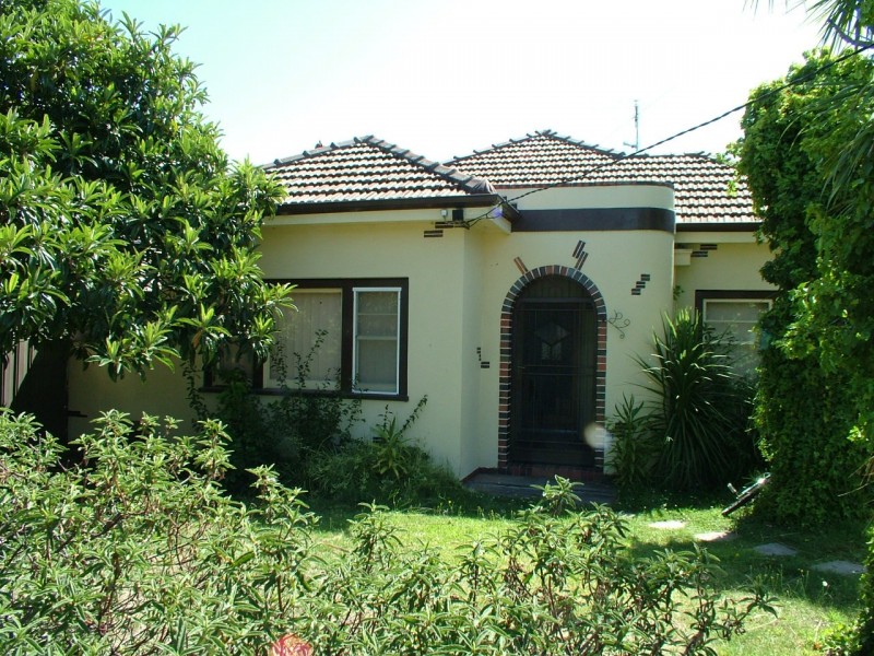 89 The Crescent, Ascot Vale VIC 3032
