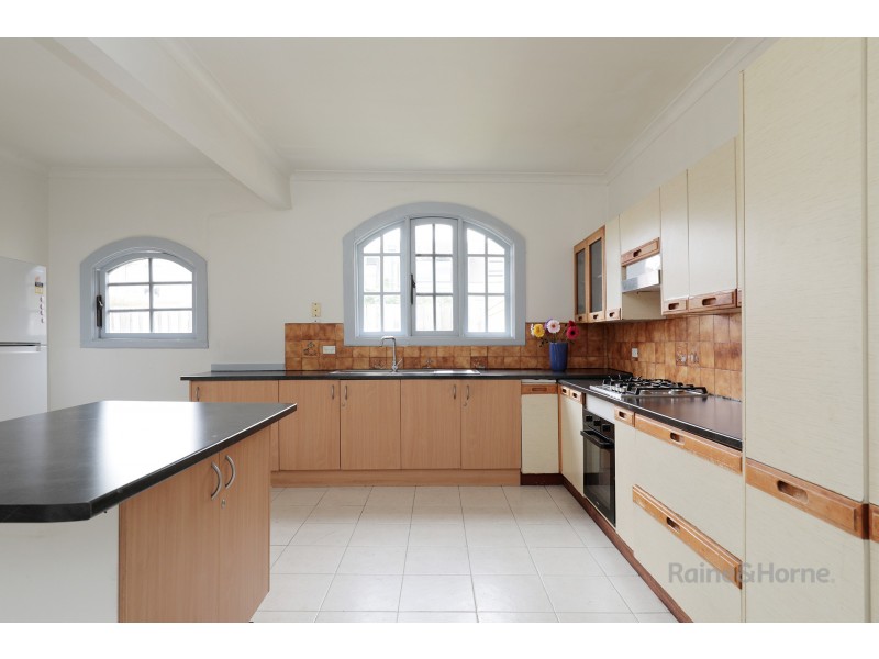 113 Rosamond Road, Maidstone VIC 3012