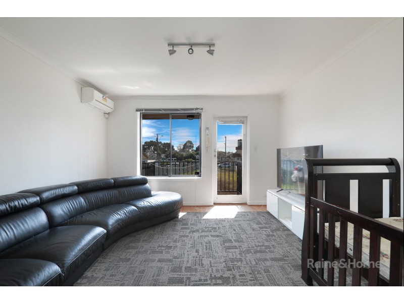 14/9 Churchill Avenue, Maidstone VIC 3012