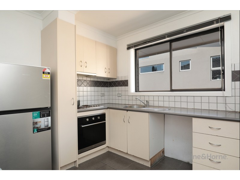 14/9 Churchill Avenue, Maidstone VIC 3012