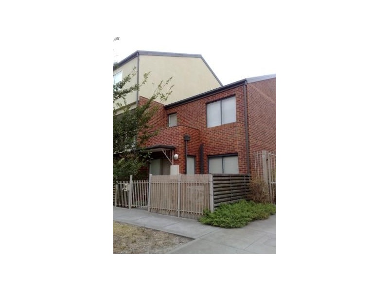 28 Village Way, Maribyrnong VIC 3032