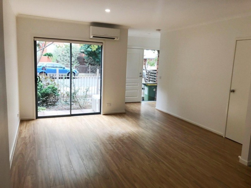 28 Village Way, Maribyrnong VIC 3032