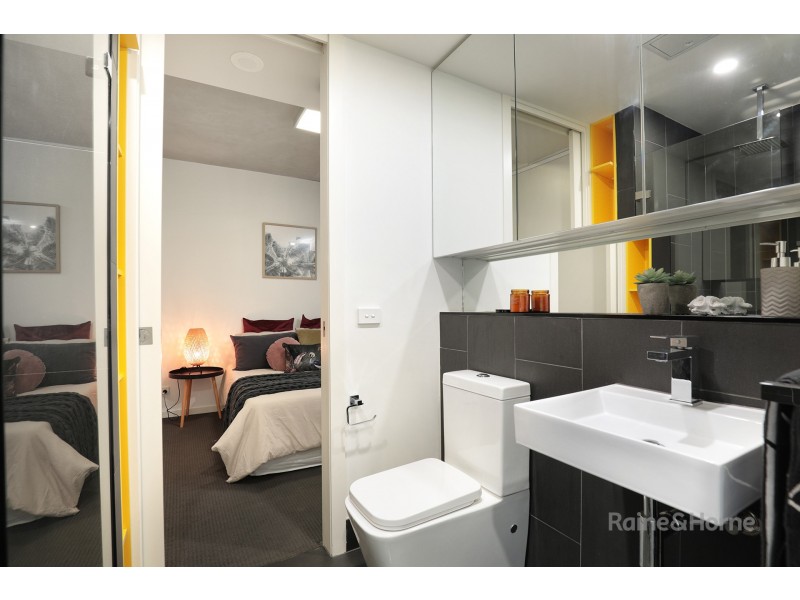 104/18 Whitehorse Road, Blackburn VIC 3130