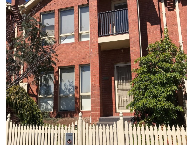 8 Wapiti Street, Maribyrnong VIC 3032