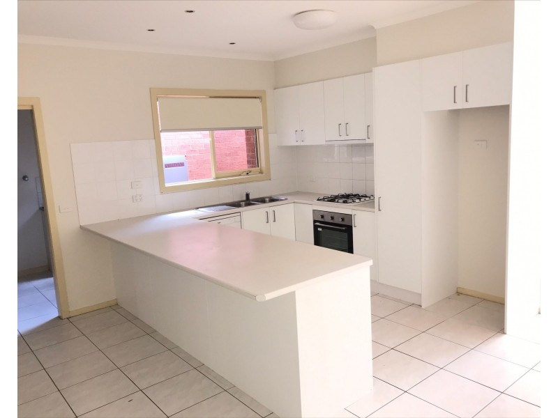 8 Wapiti Street, Maribyrnong VIC 3032