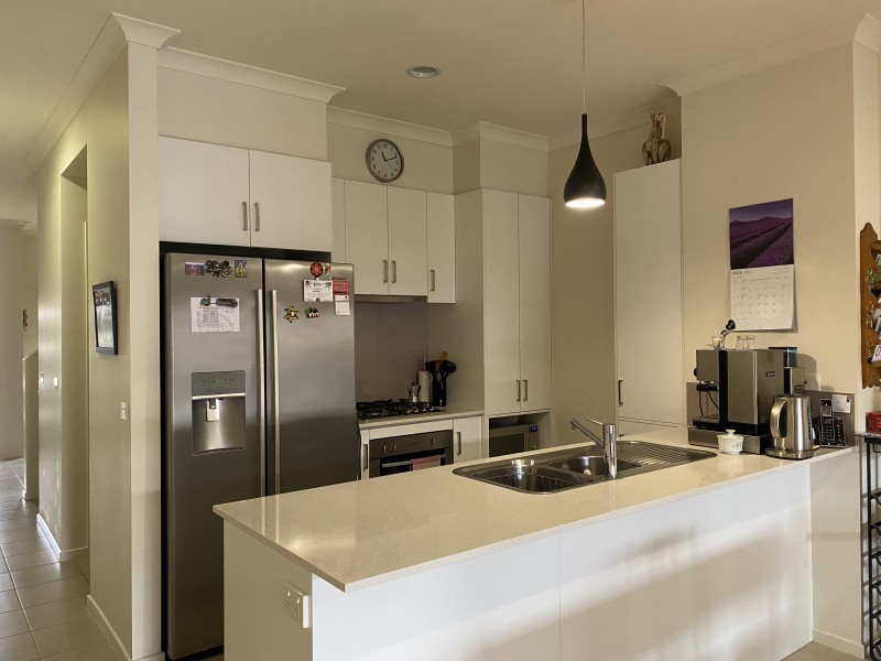 30 Grenville Walk, Lalor VIC 3075