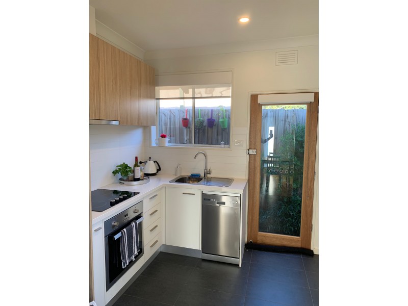 1/86 Pearson Street, Brunswick West VIC 3055