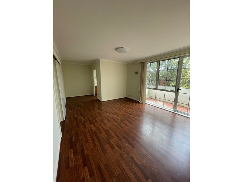 17/9 Milton Street, Ascot Vale VIC 3032