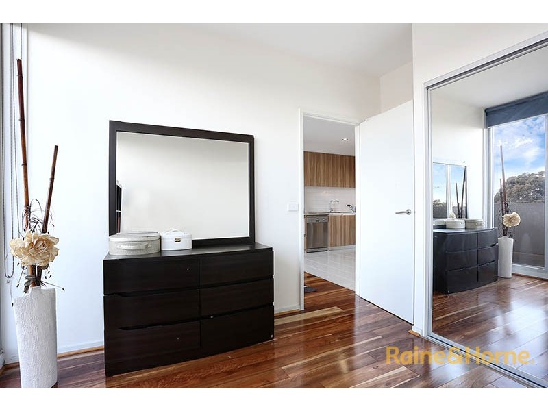 304/2 La Scala Avenue, Maribyrnong VIC 3032