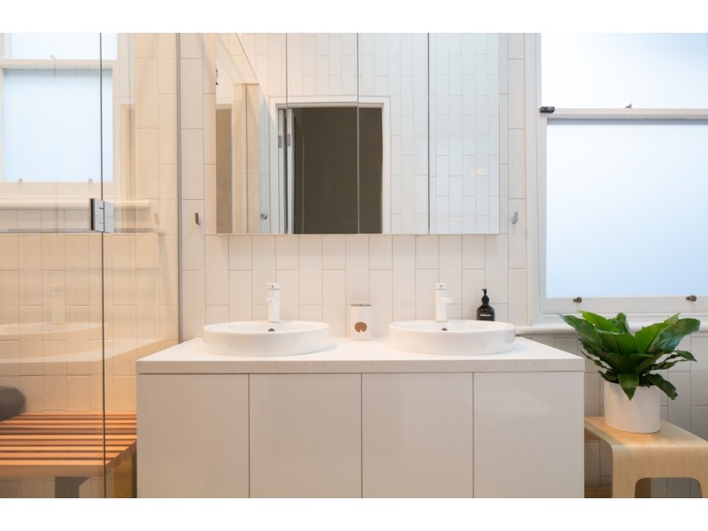 16 Unley Grove, Ascot Vale VIC 3032