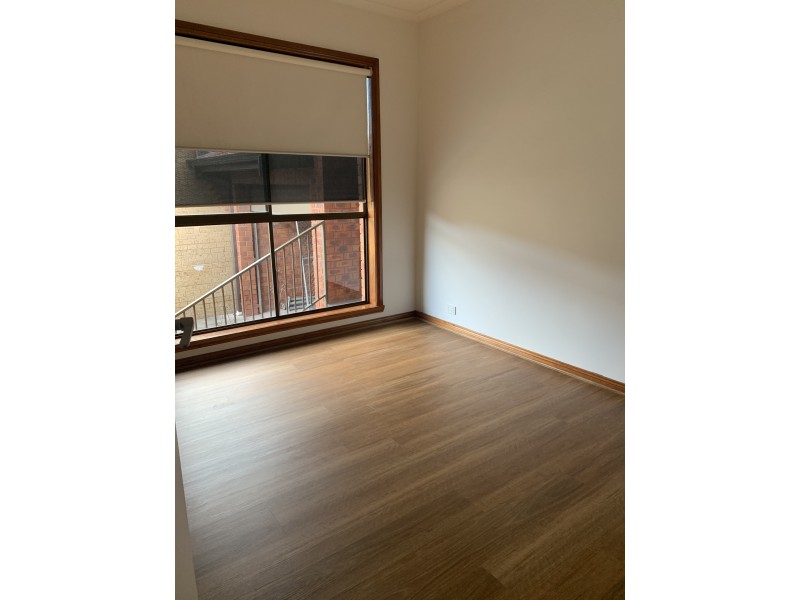 2/122 Suffolk Street, Maidstone VIC 3012