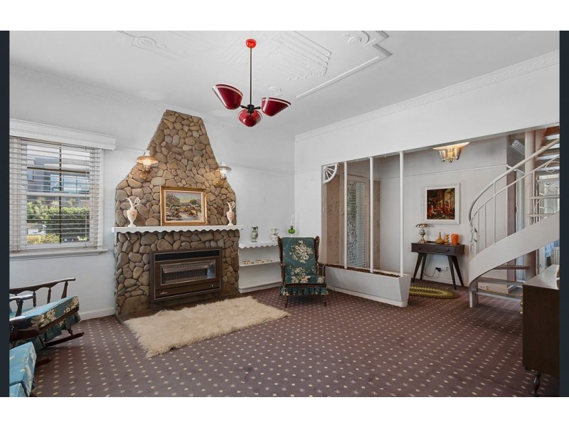 4 Leila Street, Essendon VIC 3040
