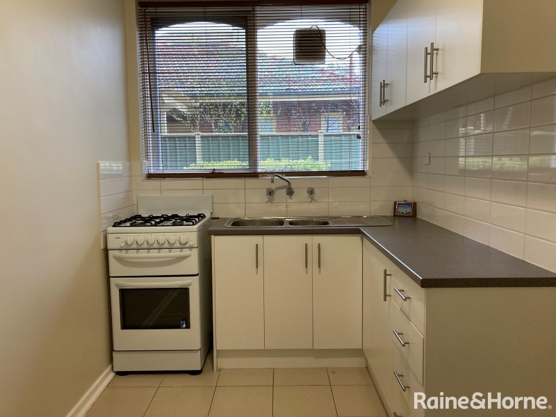 2/116 Ascot Vale Road, Flemington VIC 3031