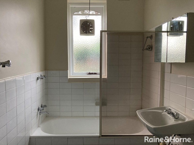 2/116 Ascot Vale Road, Flemington VIC 3031