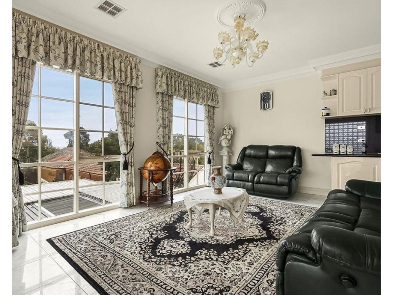 17 Myrtle Street, Ivanhoe VIC 3079