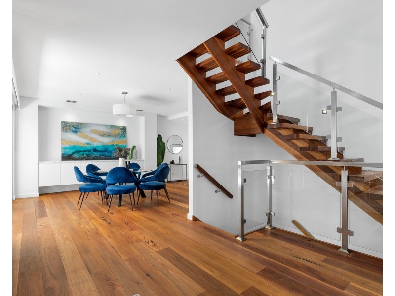 1/1 Cameron Road, Essendon VIC 3040