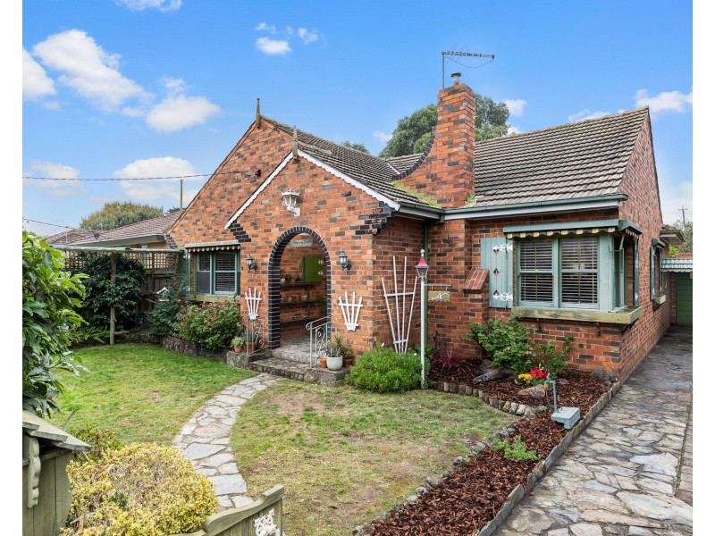 4 Leila Street, Essendon VIC 3040