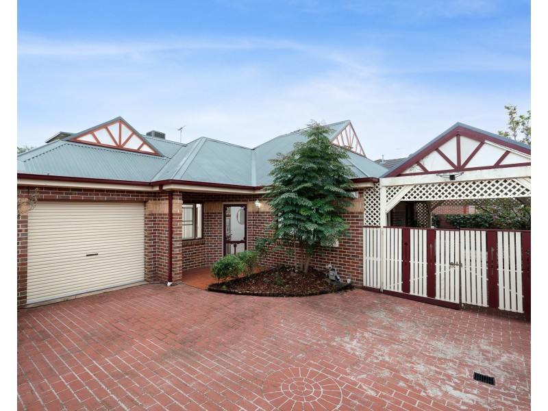 3/8 Bloomfield Avenue, Maribyrnong VIC 3032