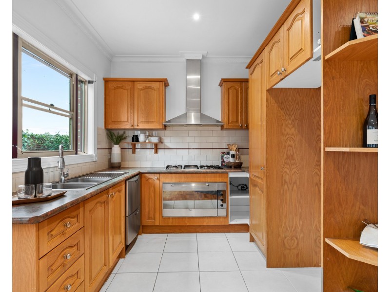 3/8 Bloomfield Avenue, Maribyrnong VIC 3032