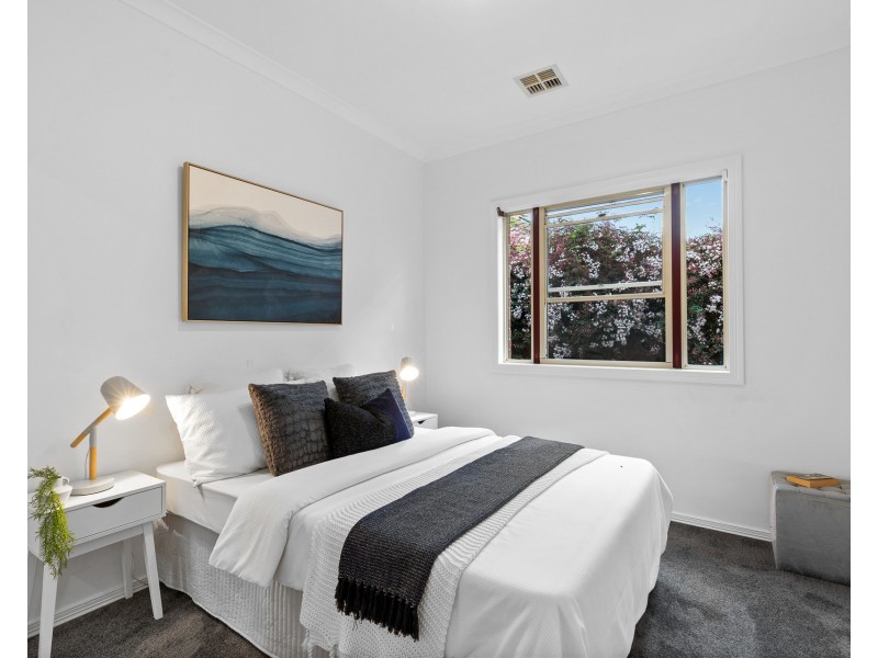 3/8 Bloomfield Avenue, Maribyrnong VIC 3032