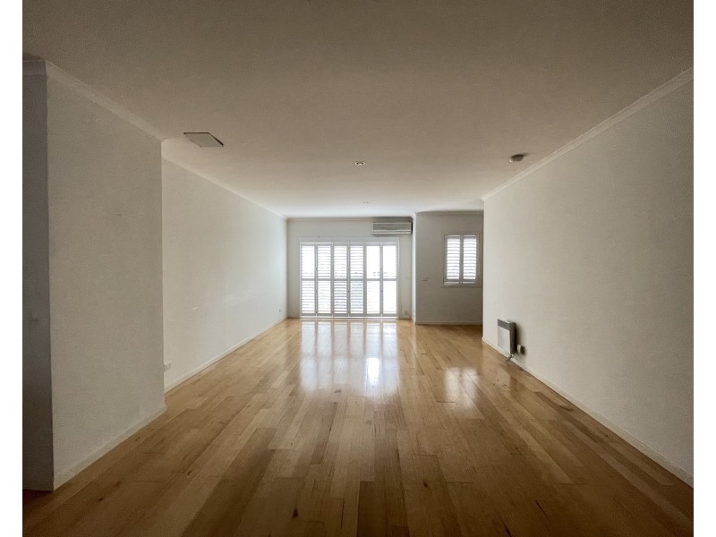 15 Cavalry Circuit, Maribyrnong VIC 3032