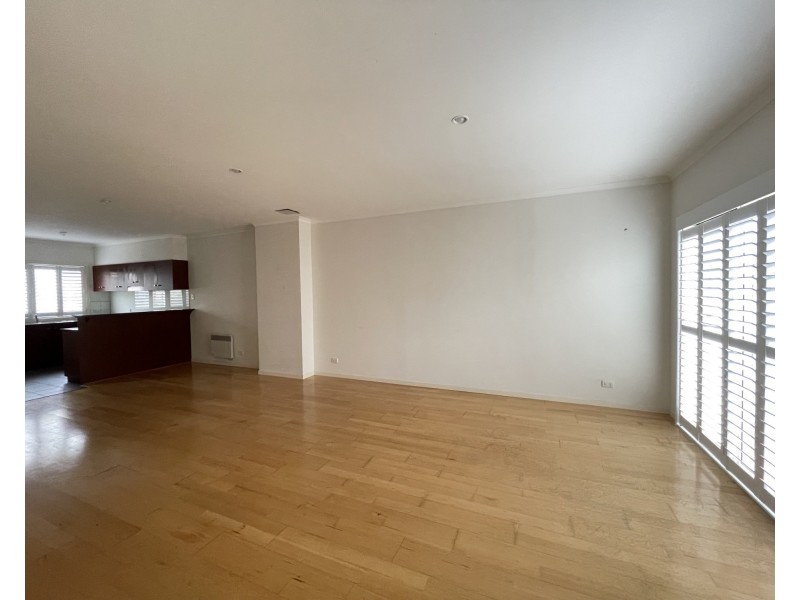 15 Cavalry Circuit, Maribyrnong VIC 3032