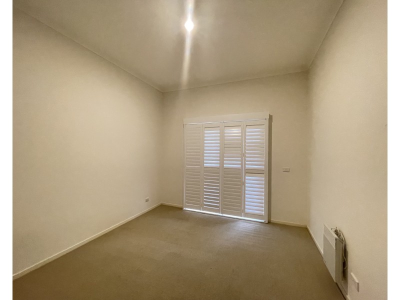 15 Cavalry Circuit, Maribyrnong VIC 3032