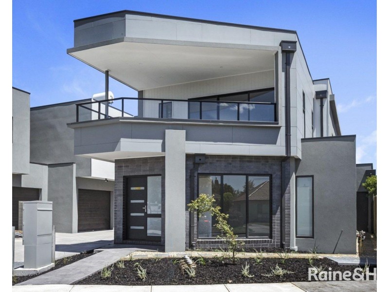 1/183 Purinuan Road, Reservoir VIC 3073