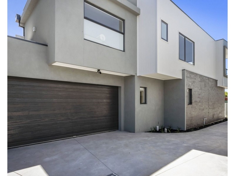 1/183 Purinuan Road, Reservoir VIC 3073