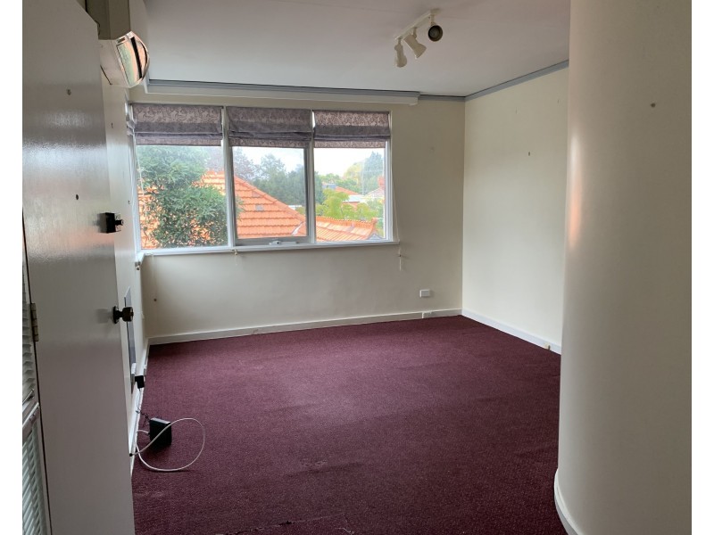 8/39 Myrnong Crescent, Ascot Vale VIC 3032