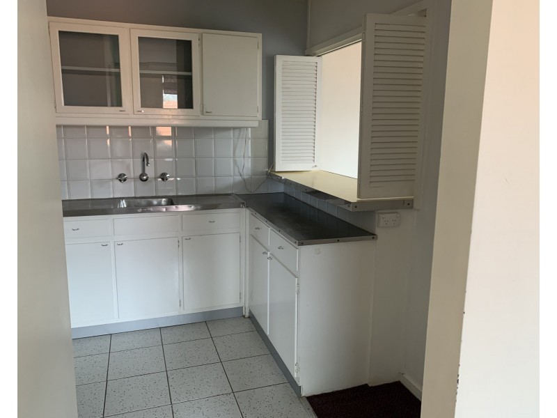 8/39 Myrnong Crescent, Ascot Vale VIC 3032