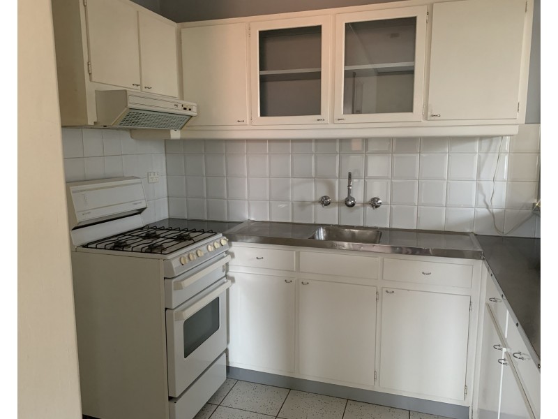 8/39 Myrnong Crescent, Ascot Vale VIC 3032