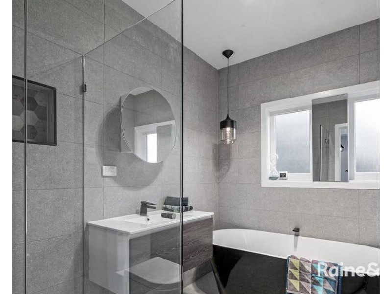 21 Van Ness Avenue, Maribyrnong VIC 3032