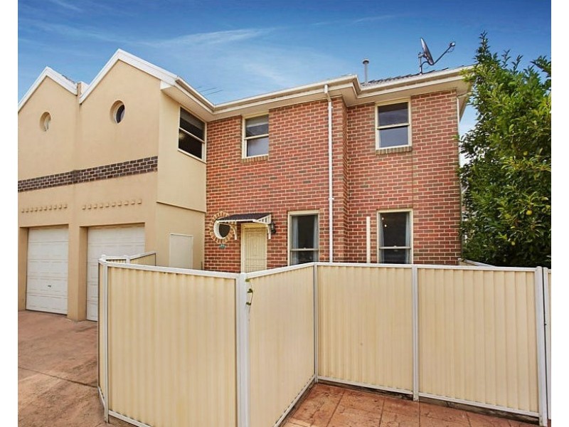 2/103 Raleigh Road, Maribyrnong VIC 3032