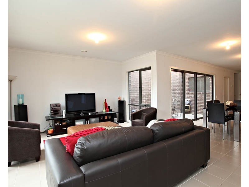 17 Yellow Box Street, Maidstone VIC 3012