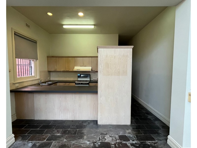 24 Station Avenue, Ascot Vale VIC 3032