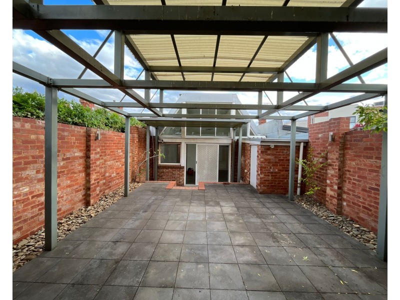 24 Station Avenue, Ascot Vale VIC 3032