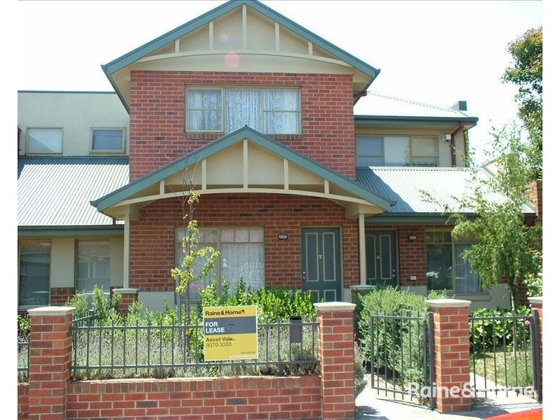 7/348 Buckley Street, Essendon VIC 3040