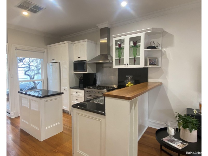 14 Roseberry Street, Ascot Vale VIC 3032